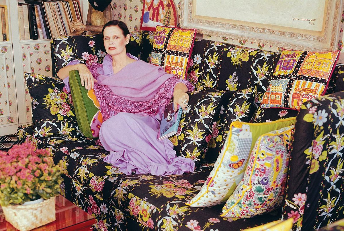 Gloria Vanderbilt’s Botanical World dlvr.it/TC4sYq