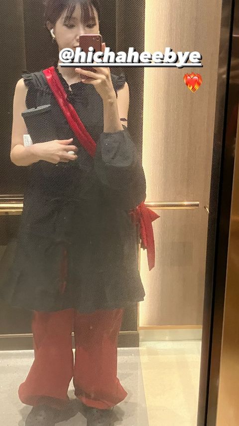 BBGirls_Chakun's tweet photo. #BBGirls #브브걸 Yuna ins story https://t.co/mDADqKZeYY