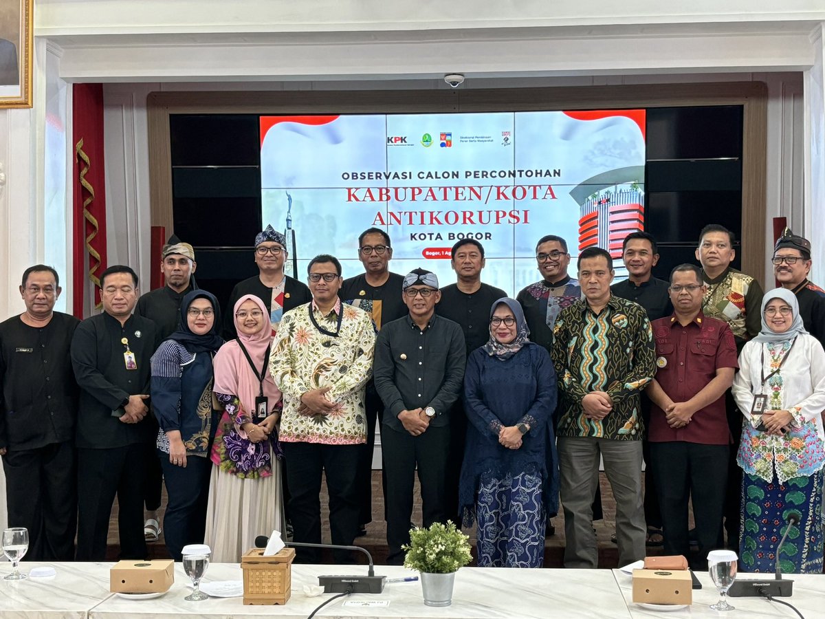 Sampurasun 👋

Kamis, 1 Agustus 2024 
Hari ini dilaksanakan Observasi Percontohan Kab/Kota Antikorupsi di Kota Bogor oleh @official.kpk

#AntiKorupsi #KPKRI #InspektoratDaerahKotaBogor #KotaBogor #BogorBerlari