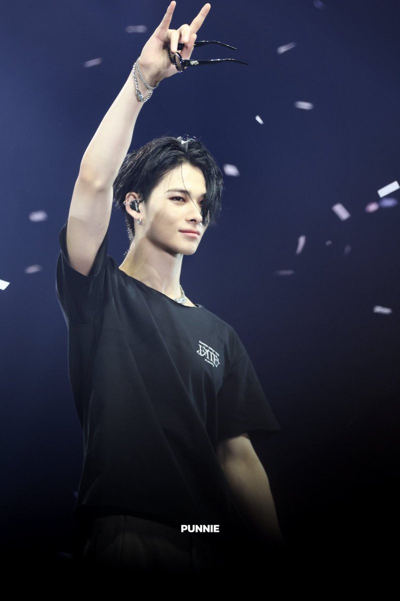 240818 
🤘🏻

#NI_KI #니키 #ニキ #西村力 
#ENHYPEN #엔하이픈