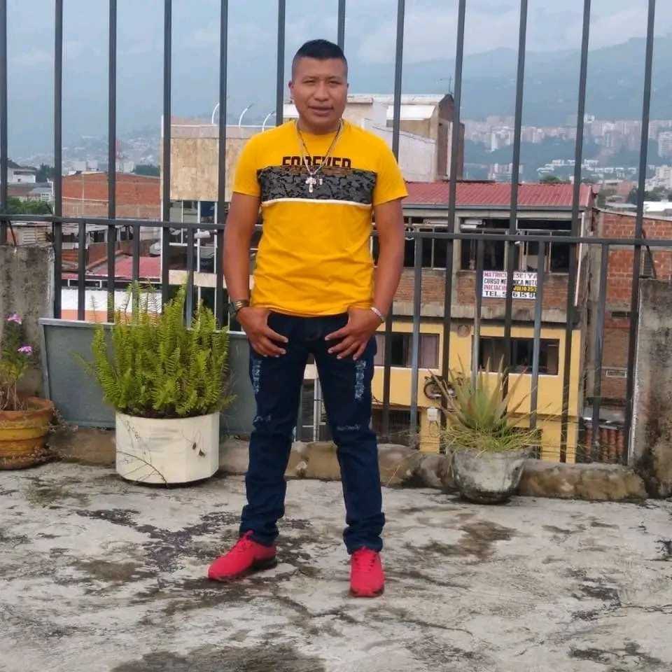 Desde <a href="/SindeunpN/">SINDEUNP NACIONAL</a> Lamentamos el asesinato de VÍCTOR ALFONSO quien era HOMBRE DE PROTECCION a quien le arrebataron su vida sujetos armados la noche de hoy en el municipio de Toribio Departamento del Cauca y quien presta sus servicios a la <a href="/UNPColombia/">Unidad Nacional de Protección, UNP.</a>. 

Su trágica muerte nos deja