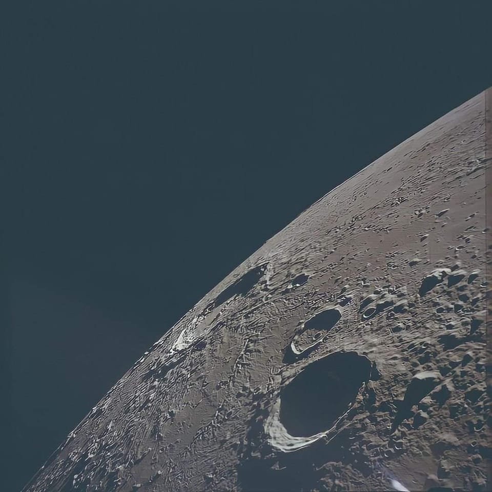 MAstronomers's tweet photo. Approaching the Moon, captured by an Apollo 12 astronaut! https://t.co/9Jyh7KR5Ij