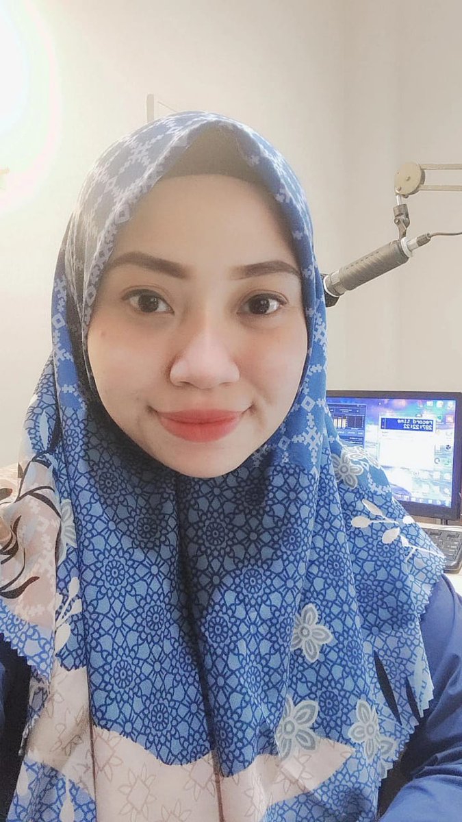kotafm881's tweet photo. Meriahnya karnaval & gerak jalan menghiasi status berbagai medsos lo. Sobat kota ada yang ikutan? Capek ya? Sini- sini merapat aja ke #DIGODA, Naya temani sampai jam 3 sore! https://t.co/z7I76p5I6y