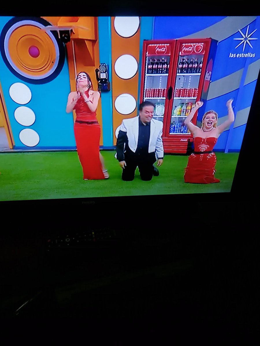 GabbyMacLo's tweet photo. Denme un bolillo para el susto pero se logró #TeamMar y no hay más!!

Ni ver a #Agustin sin camisa les levanta el ánimo ahorita jajajajajajaja

#LaCasaDeLosFamosoMx #LCDFMX2 #LaCasaDeLosFamososMx2 #LaCasaDeLosFamososMx2 @LaCasaFamososMx https://t.co/3wlMt3BcRX