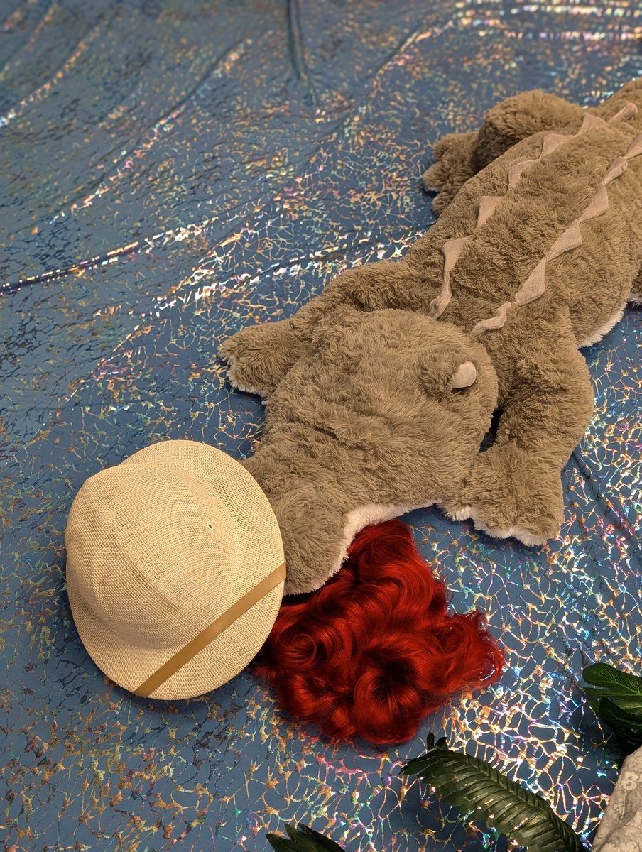 FierceOtterly's tweet photo. (2/2) ...But things did get a little wild there at the end. 😅  Don't worry lovelies, Rosa's fine... but she may just have a lovely new matching alligator purse and boots 😉 https://t.co/Lh3tmhlCrd