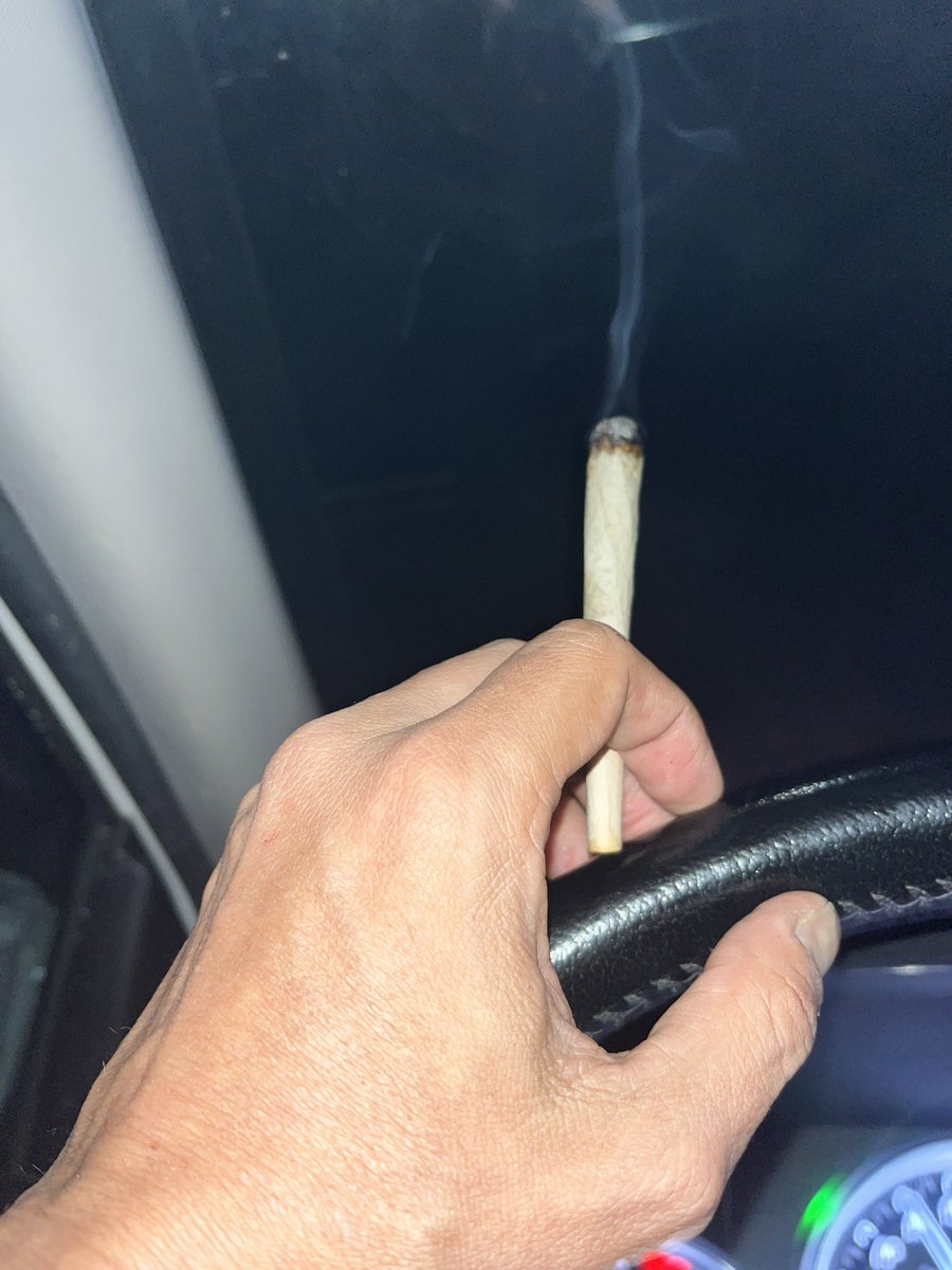 Mariguanillo's tweet image. Buenas noches mi gente, ya vamos de regreso… #BuenosHumos