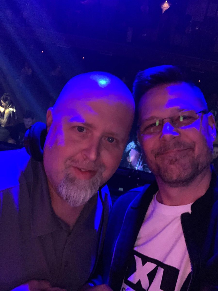 jeffknet's tweet photo. Another successful journey around the sun for the two guys who helped make #Edgeclub94 a storied success. More than 30 years on, two men I couldn’t be more proud to call friends. Help me wish @djmerritt and @ojorojodallas a HAPPY 53rd BIRTHDAY! #EverybodyInThePlace https://t.co/T2QZD5bsqQ
