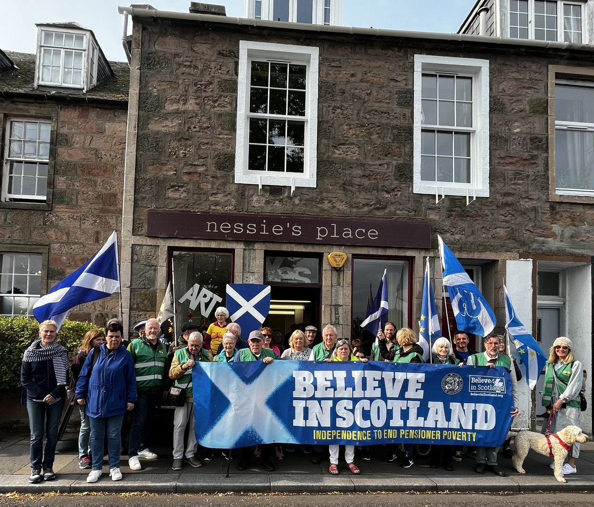 inver_ss's tweet photo. Highlands Day of Action
Great day of multitude of Independence groups, party’s and non affiliated individuals.
#InverYESs
#MaxTheYES https://t.co/vkbN7mT3cO