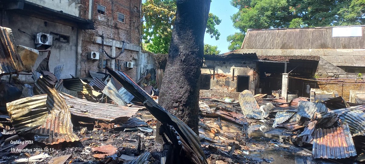 Info Kejadian 65 (kebakaran)
Senin,19 Agustus 2024
Pkl.09:00 WIB
Alamat Jl.Laksda Adi Sucipto Km.6 No.2,Janti,Bantulan,Caturtunggal,Depok,Sleman.
Obyek terbakar rumah.