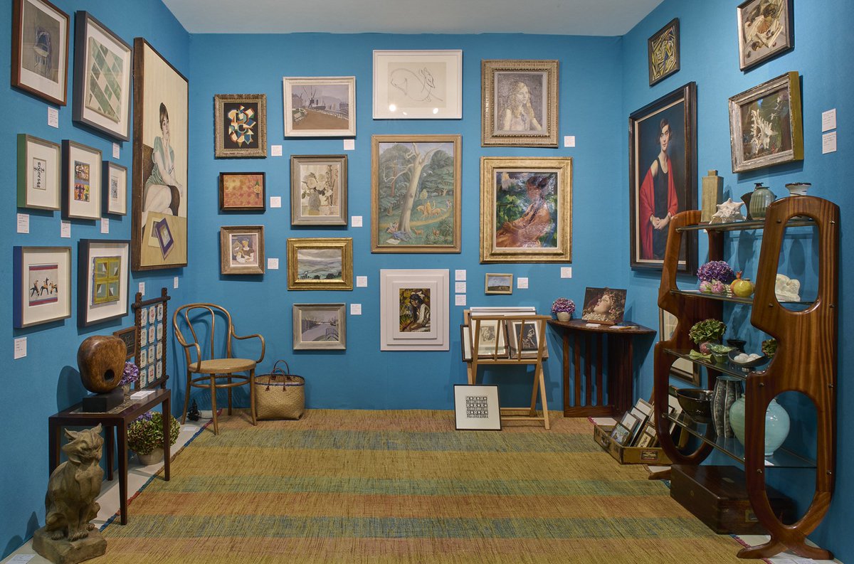 decorativefair's tweet photo. Start the week hunting for art with @flo_finds_art #artandantiques https://t.co/9OWoalpbM3