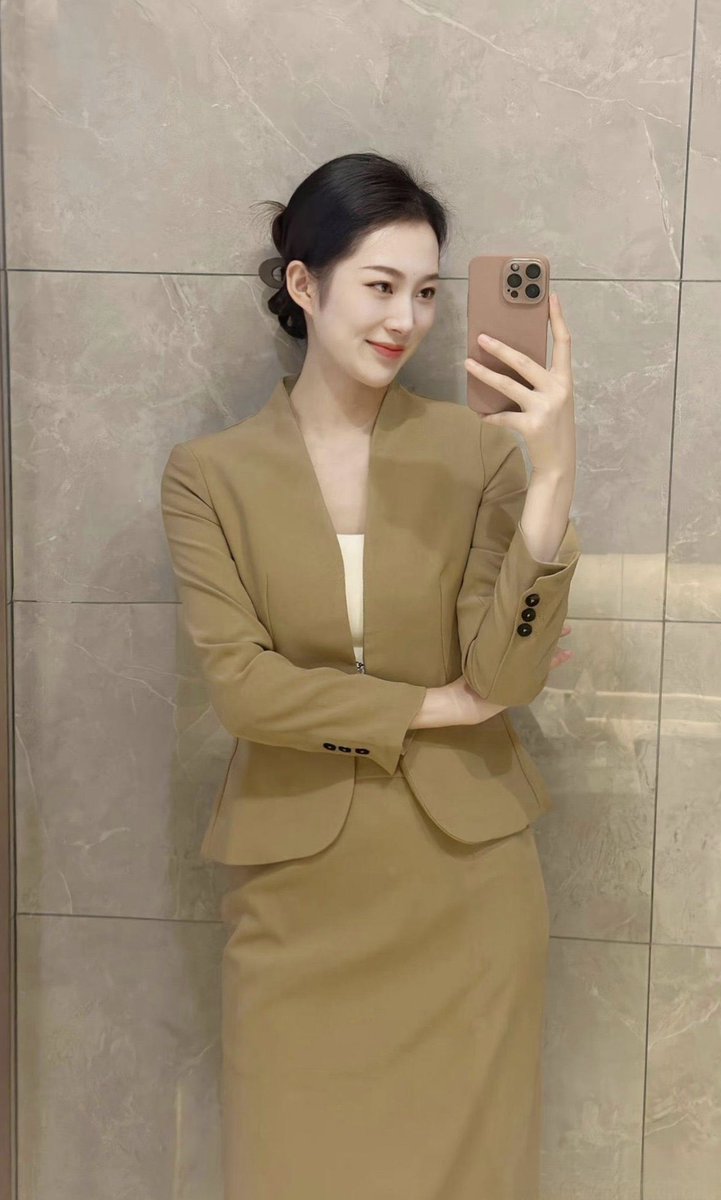 上班忙，就不一一回复了，带诚信约，私信留言，感恩能遇到您😘

北京v:Aa-Shi-yi https://t.co/Rk426euCxW