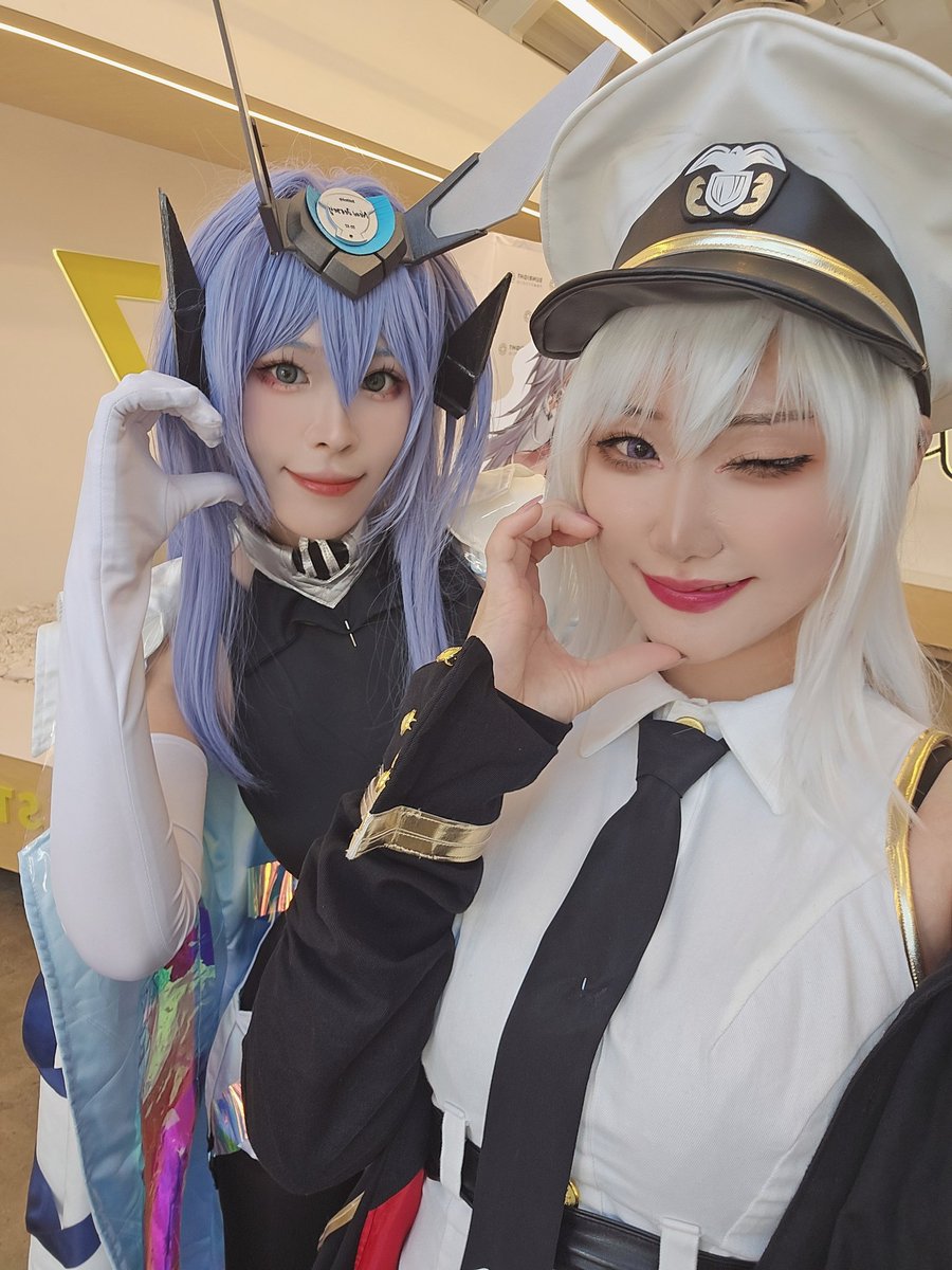 adonyaaan's tweet photo. i had so much fun as Enterprise at the Sunright x Azur Lane collab!! thank you for all the commanders that came by ♡

the event is going on till the 22nd~ grab some merch and cool off with a drink before it ends!!
------
#AzurLane #Yostar #AzurLane6thAnniv #ALKickback https://t.co/PRsc26vNJS