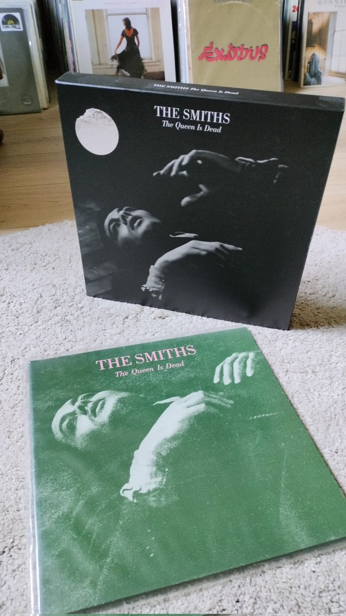 Na het opraken van mijn #AlainDelon #aftershave is dit het enige in huis waar zijn naam in voortleeft. #TheSmiths #thequeenisdead