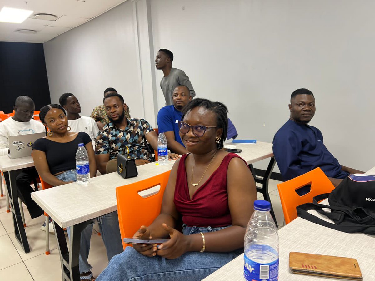 A big shout out to everyone who attended the EthAbuja community Meetup during the weekend!

It was a blend of networking and Fun!

We had some of our members do their product Demos too🤭

Shout out to <a href="/assetscooper/">Asset Scooper (beta)</a> and <a href="/Tensfer_hq/">Tensfer_hq</a> 

Let's go after this week with a bigger energy!