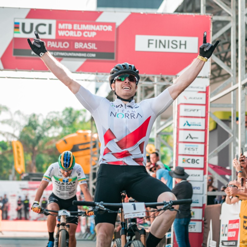 UCI_MTB's tweet photo. Into the Brazilian fervour! 🔥

Round 6️⃣ of the UCI Mountain Bike #XCEWorldCup in São Paulo 🇧🇷 saw Edvin Lindh 🇸🇪 take his second win of the season, followed by Marion Fromberger 🇩🇪 in the women’s race. ✌

Next stop: Bengaluru 🇮🇳 on 29 September! 👀

 Full recap by @CityMTB 👇
