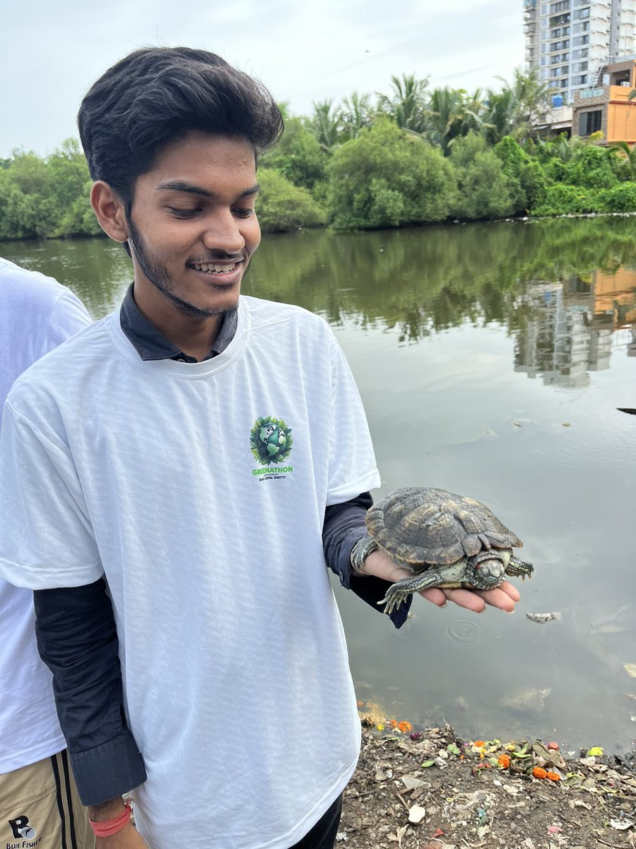JananiFdn's tweet photo. @TOIMumbai @richapintoi @moefcc @DoWRRDGR_MoJS @mybmc @mybmcWardRS @mybmcWardRN @CharkopWarriors @Kishore88891265 #GREENATHON 18th August 2024 Pond Revival Walk for the marine lives and #Mangroves ecosystem completed with enthusiastic participation from children, students, citizens and volunteers 👍💯 https://t.co/KGiFjEmPj5