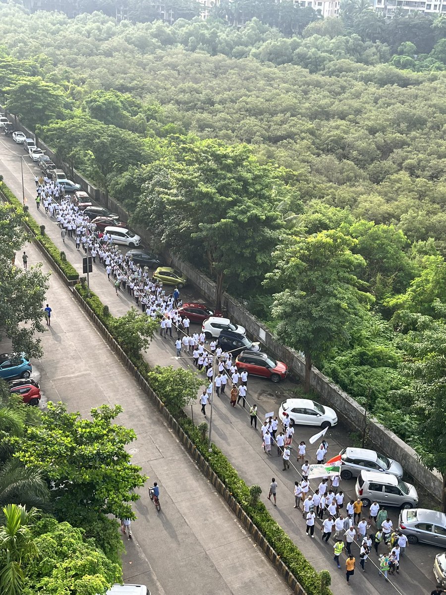 JananiFdn's tweet photo. @TOIMumbai @richapintoi @moefcc @DoWRRDGR_MoJS @mybmc @mybmcWardRS @mybmcWardRN @CharkopWarriors @Kishore88891265 #GREENATHON 18th August 2024 Pond Revival Walk for the marine lives and #Mangroves ecosystem completed with enthusiastic participation from children, students, citizens and volunteers 👍💯 https://t.co/KGiFjEmPj5