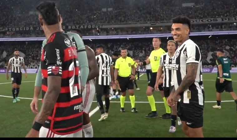 EspacoGlorioso's tweet photo. Vai chorar? 😂😂😂😂 https://t.co/izndEHgu4P