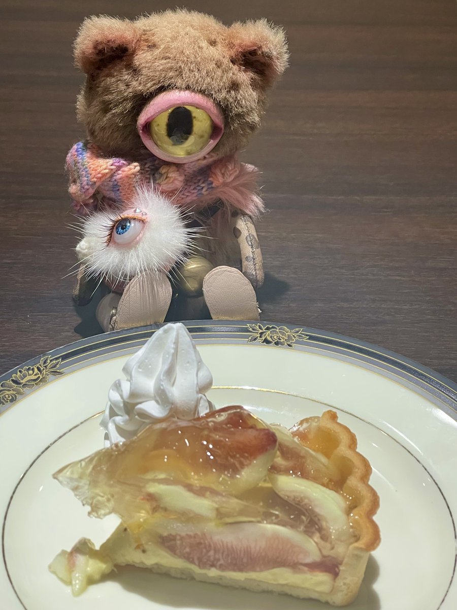 10ban_love's tweet image. ガン見
#よそのこかわいい 
@plush_golub #cyclop #doll 
#tennbar #いちじく #タルト