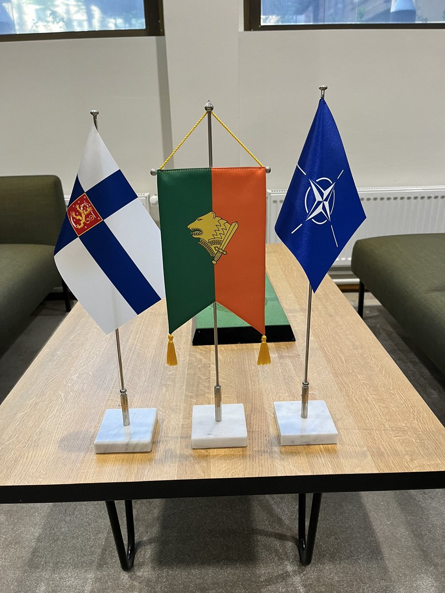 CapaPietilainen's tweet photo. Vuositapaaminen @rajavartijat luona vapaaehtoisen maanpuolustuskoulutuksen asioissa. Yhteistyรถ tiivistyy koulutusasioissa. ๐@MPKoulutus #puolustusvoimat #reservi @reservilaiset @reserviupseeri @RyMpkl @Valmiusliitto #koulutus #rvle https://t.co/ZlItlgvPM3