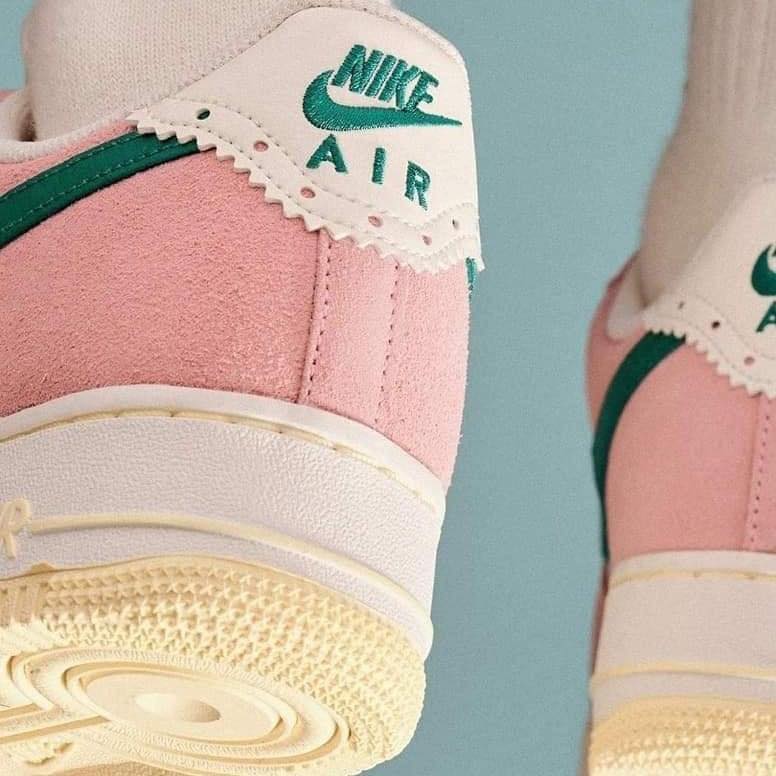 ★ Nike Air Force 1 '07 Sail Medium Soft Pink Nike Air Force 1 '07 LV8 ND 