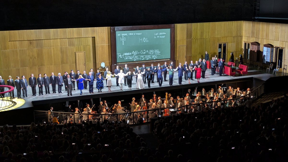 samvdam's tweet image. Salzburg 2024: Voices/orchestra were great in all 3 operas but Idiot is imo not a great work, Hoffmann's staging was a mess and Der Spieler, while spectacular, lacked depth. 
Carsen brought Jedermann - finally - into this century, hope I can see it again next year on the Domplatz