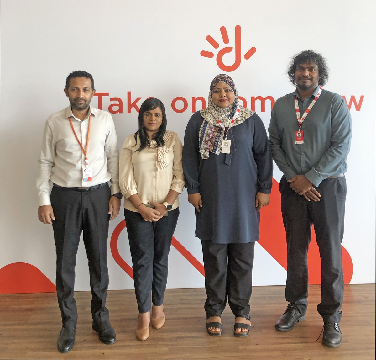 Dhiraagu's tweet photo. We're delighted to renew our corporate membership and join @maldivianrc #PartnersForHumanity initiative 🧡
Through this partnership, we will be supporting the organisation to further extend their services to our communities.
#WorldHumanitarianDay https://t.co/6vtRyp42AO