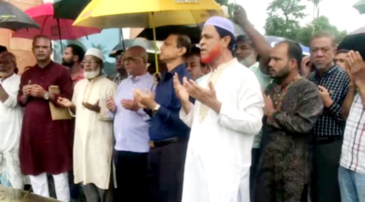 উপদেষ্টা হিসেবে দায়িত্ব নেয়ার পর প্রথম গ্রামের বাড়িতে ফারুক ই আজম বীর প্রতীক