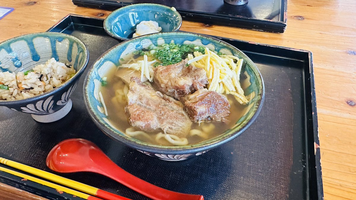 pika___pen's tweet photo. めちゃくちゃ並ぶらしいけど並ばず食べれた https://t.co/sMUpTHGtkb