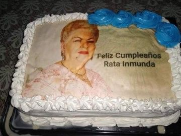 Angelisonlineee's tweet photo. hoy es mi cumpleaños kbros (denme un terreno help) https://t.co/OIs6IDlyug