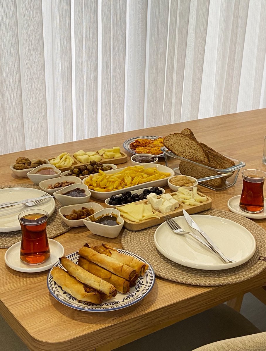 attikko's tweet photo. arkadaşın evlenmiştir ve yeni mekanın orası olmuştur https://t.co/W1E5sNkjFE