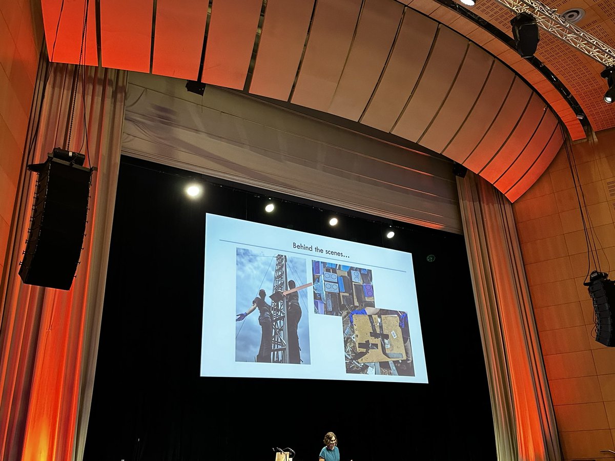 LauraGrenvilleB's tweet photo. Jennifer Martiny from UCIrvine presenting beautiful work on microbial community assembly in wild systems with inspiring “behind the scenes” slides showing #HowItsReallyDone thanks for being so #open and #transparent especially important for ESRs to see this. #ISME19 https://t.co/g4BegwVW5Z