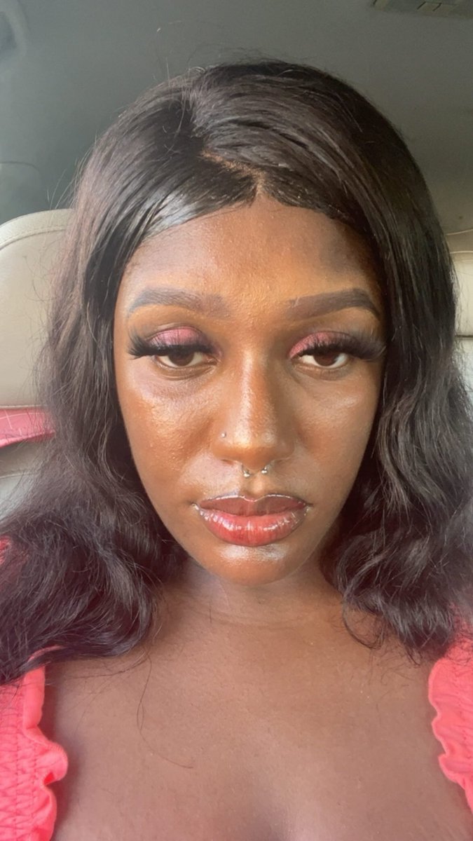 RaychelRaich's tweet photo. Looking fine as hell for my first time doing a full face makeup. No filter to https://t.co/zJfbltU2jM