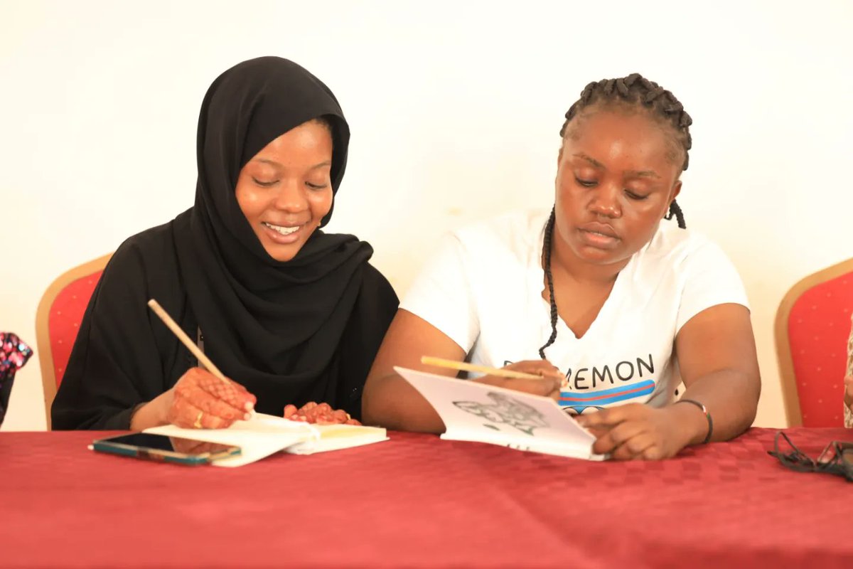 TonyWildKe's tweet photo. πΈ DAY 1: Today marks the beginning of an exciting five days with Lamu Marine Conservation Trust as we introduce young people in the Lamu Archipelago on conservation photography supported by the Embassy of Portugal in Nairobi.
#BahariYetuFestival #VELPStories https://t.co/WlH8pmsnek