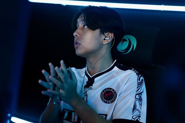 Be primmie
Join Talon for a single elimination Champions decider match
Gamble that Secret doesn’t pick Abyss, never scrim it
Secret picks Abyss
FrosT asks you to IGL because you’re the only one with Abyss experience from ranked
Go 28/21 with 332 ACS on Jett while IGLing

GOAT 🐐