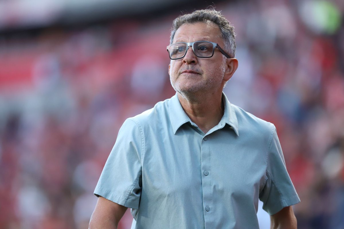 MarcoDominguezN's tweet photo. ¿SE VA A COSTA RICA?
JC Osorio, admitió: Sí HAY UNA CLÁUSULA. Es algo privado con el dueño y he recibido un par de contactos.
Pero -matizó- mientras estemos cómodos, tranquilos, y disfrutando el día a día con el club (Tijuana), va a ser muy difícil no cumplir el contrato. https://t.co/3RAd4UHpBg