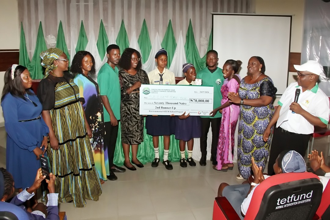 _grenchi's tweet photo. Unveiling the Winners of the E-STEM Student Pitch🎊

We are thrilled to announce the winners of the E-STEM student pitch during the #ClimateBootcamp 2.0.

Congratulations to the student of these schools outstanding environmental clubs: https://t.co/axbMHDL2WJ