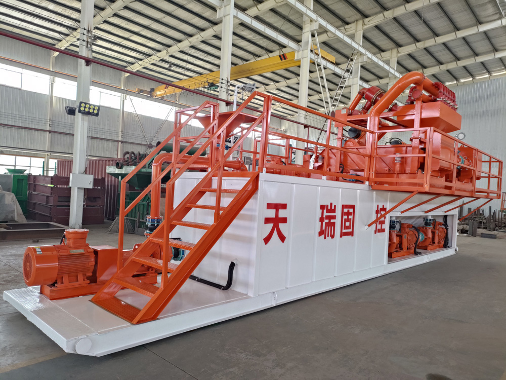 TianRui2023's tweet image. 🌟 Introducing TR Solids Control&apos;s cutting-edge solids control system for #drilling mud systems! Our state-of-the-art equipment is designed to optimize the recovery and handling of drilling mud, revolutionizing drilling operations. 
📩sales@trsolidscontrol.com
 #solidscontrol