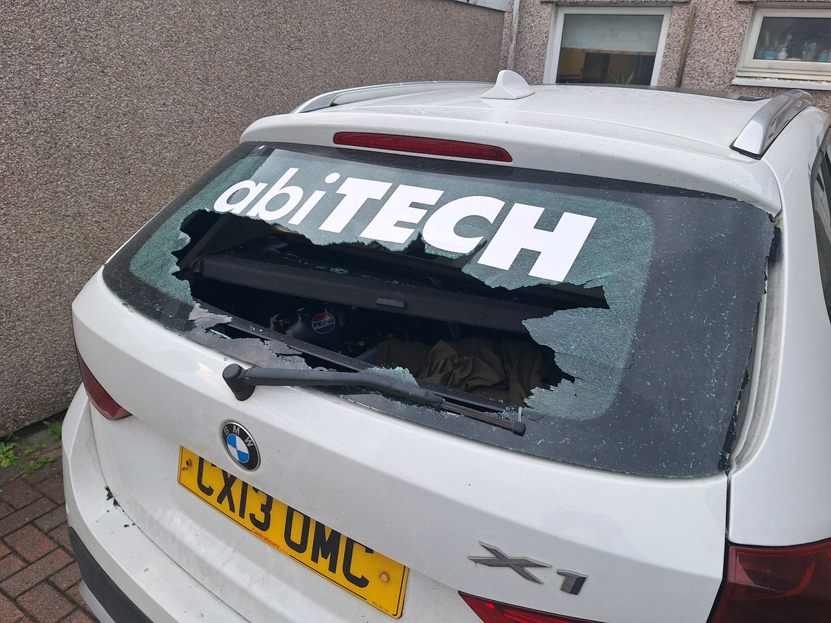 abitechltd's tweet photo. Happy Monday Morning Everyone!

Not quite what I was expecting to wake up to this morning. We won't be opening the shop until later today while we get this mess sorted out. https://t.co/4fWz6MEbic