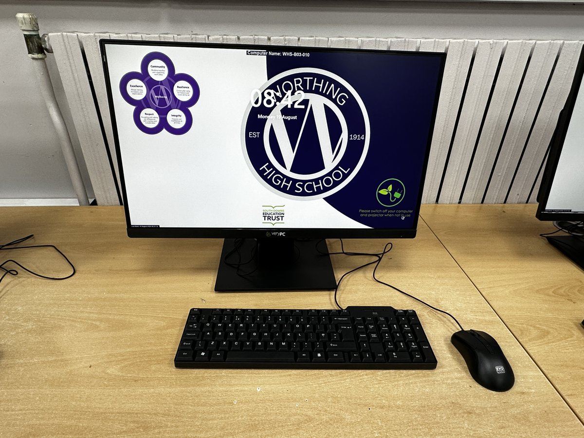 WHS_ITSupport's tweet photo. New PCs installed in one of our IT Suites. @verypc #WIndows11 #VeryPC #NewPC #ITRoom https://t.co/yWLGYhHWi5