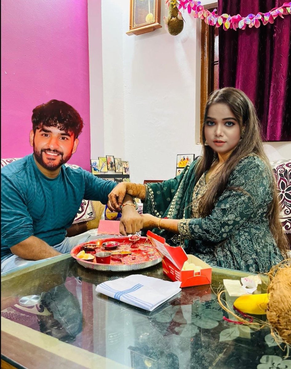 Happy RAKSHABANDHAN🍭
<a href="/AbhishekMalhan4/">Abhishek Malhan</a> #ManishaRani #homies