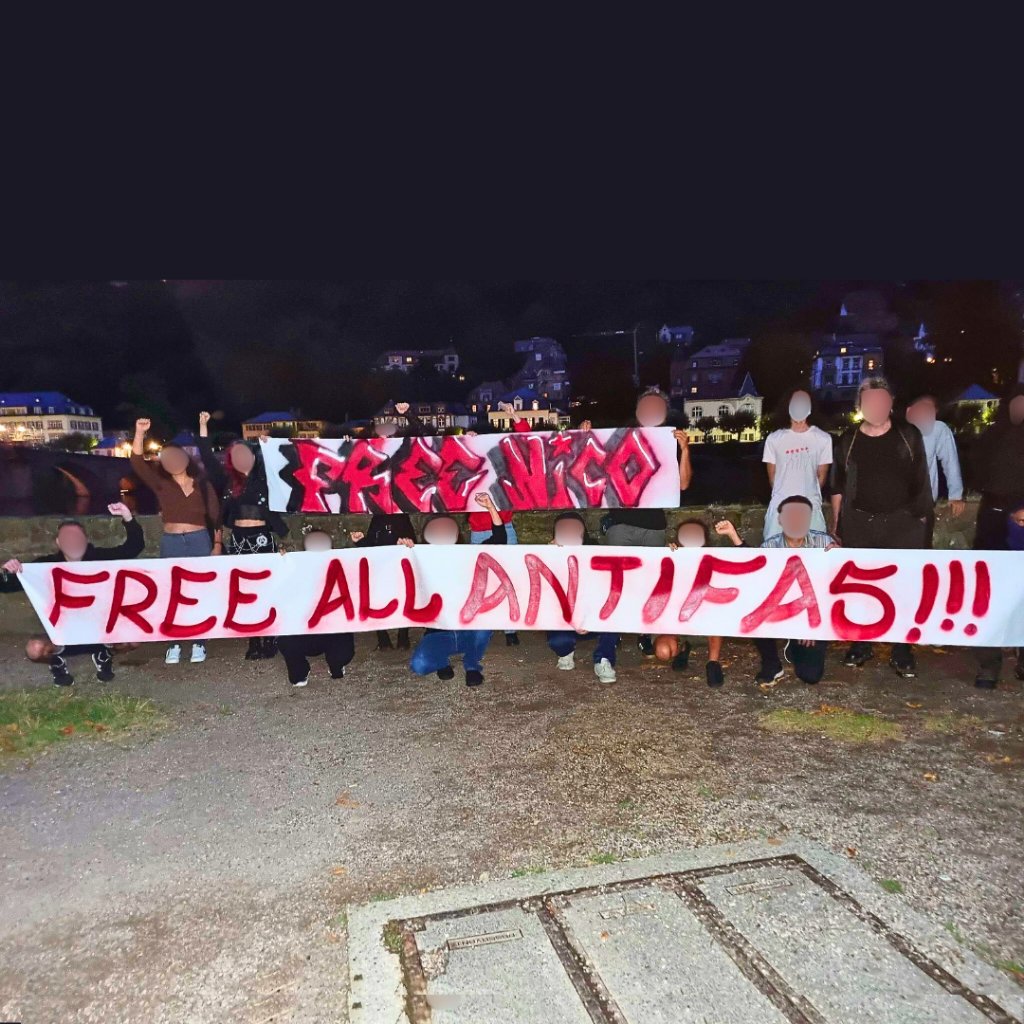 DasRoteSignal's tweet photo. Freiheit für alle politischen Gefangenen! Soli-Grüße aus #Heidelberg ... #FreeNico #FreeAllAntifas #Antifascism #Antifa #AIHD https://t.co/Vbvn3v1lHZ