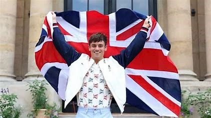 awardsintel's tweet photo. Hear more from our Head of Communications, Lesley Hussell, discussing Tom Daley being tipped for a Knighthood on @LBC - https://t.co/sPV0Yu4IoF https://t.co/PdT0VOCzVU