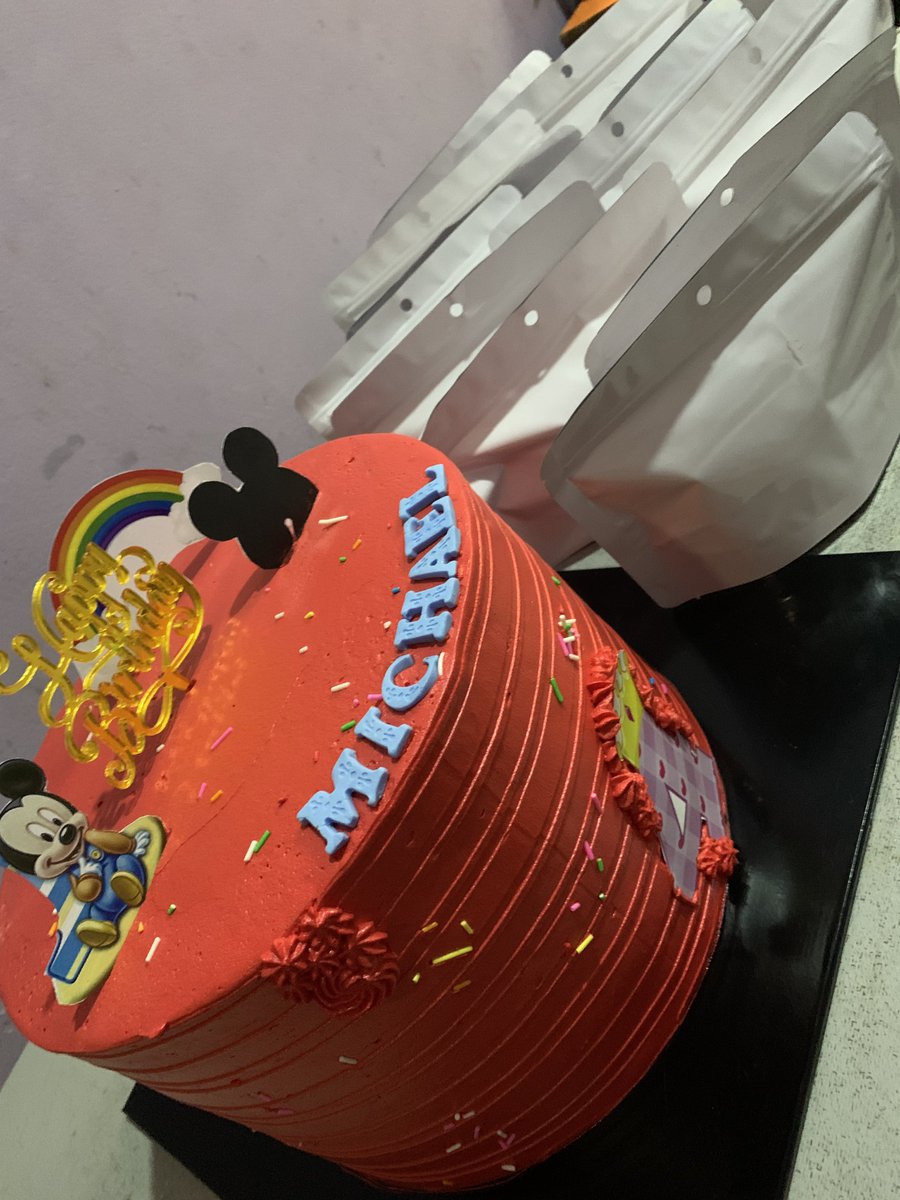 What she wanted.           Vs. what we delivered 

Bring your idea and we will bring it to pass at Chefcharlez