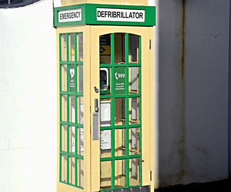 welovedonegal's tweet photo. Today's #WhereInDonegal from #WeLoveDonegal 💚💛
Where in #Donegal is this?
I will leave it a while before I comment to give everyone a chance to answer without seeing my confirming correct answers tweets.
#piers
#defibulators #phoneboxes #phones
#Ireland . https://t.co/a4xyazzbEY