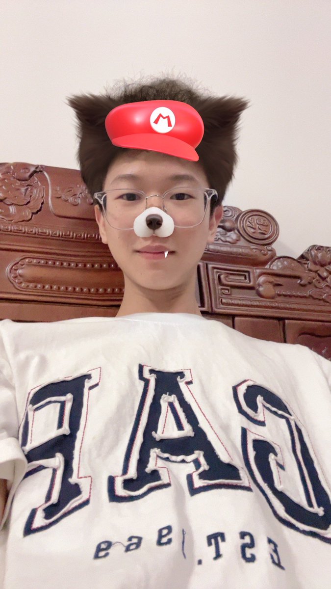Rkiyyyi's tweet photo. @ngxb1069 哥哥想和你玩呜呜呜 https://t.co/pQJjF2PIIF