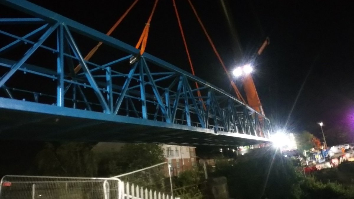 🚲 edi.bike | issue 54  | 19th Aug '24
In your weekly edinburgh cycling digest:

Free bikes for Fringe artists, Roseburn link bridge installation video, our August Transport &amp; Environment Committee meeting roundup and more…

buttondown.com/edi.bike/archi…