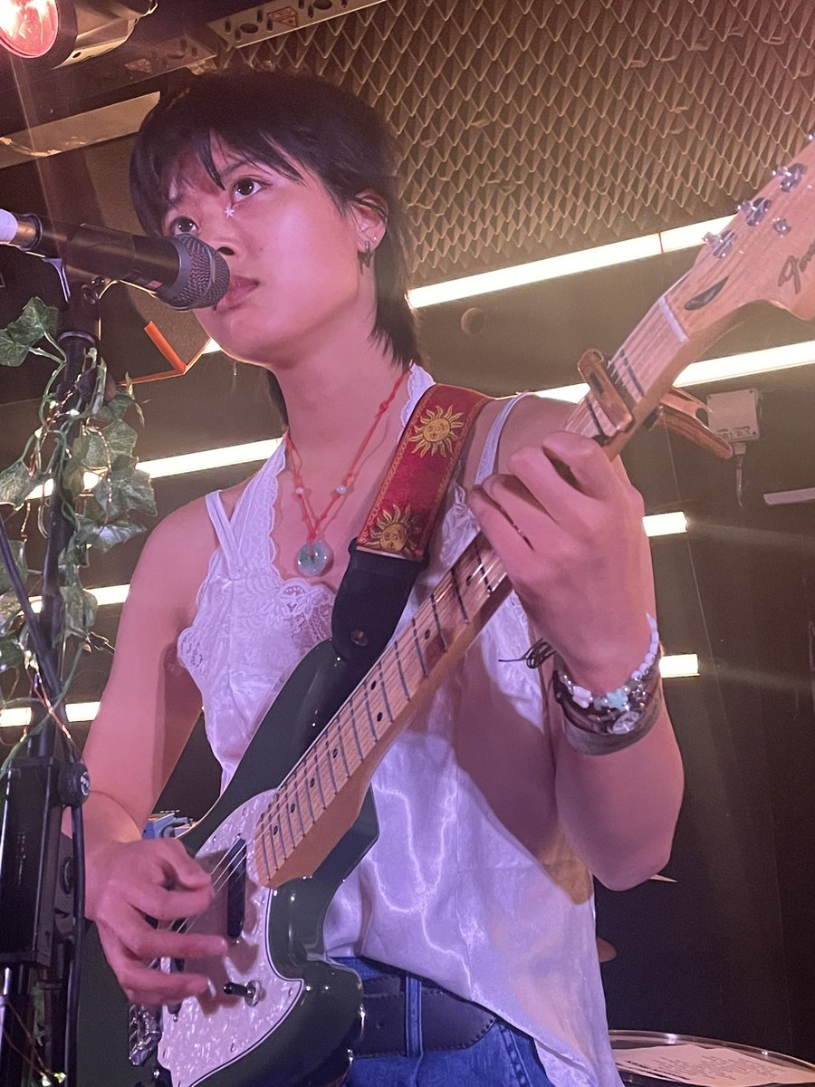 charlie is unlikely tweet media