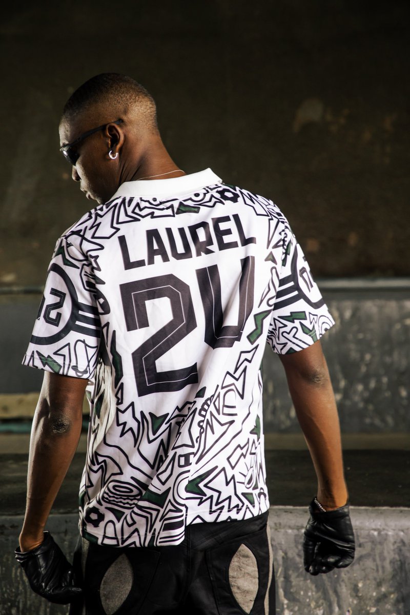 laurel_ngg's tweet photo. LAUREL NAIJ JERSEY 🇳🇬 🦅 

Specifically MADE FOR NAIJA ; representing the ROOTS and DIVERSITY of a GREAT NATION.

WORLDWIDE SHIPPING AVAILABLE 🌍 📦 https://t.co/zH9o3gYci1