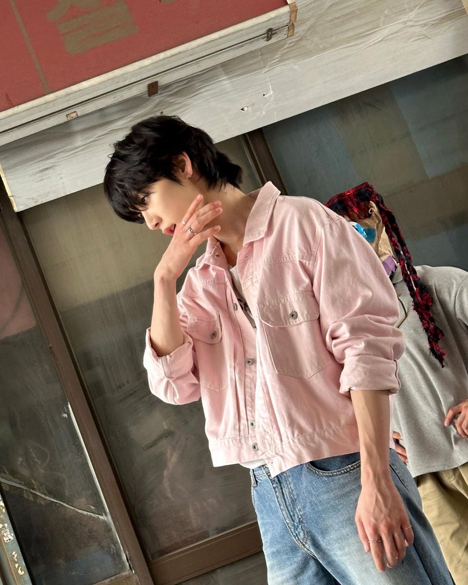 taesanj's tweet photo. When the vibe is right, I'm ready to take on the world! Standing by the window, I’m just a heartbeat away from my next adventure. Who’s with me? https://t.co/3OqsTZdmyi